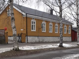 Juhliin, seminaareihin ja kokouksiin sopiva perinteikäs rakennus keskeisellä paikalla.