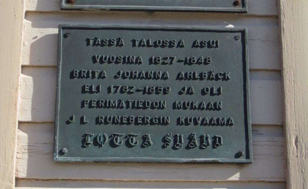 Runebergin Lotta Svärdin esikuvana on ollut kokkolaissyntyinen Brita Ahlbäck.